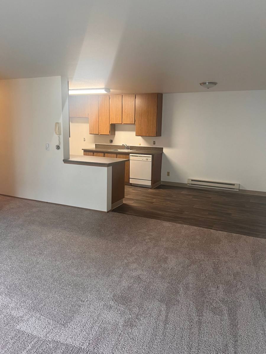 Apartment for rent at 1901 1903 NE, Seattle, WA 98115