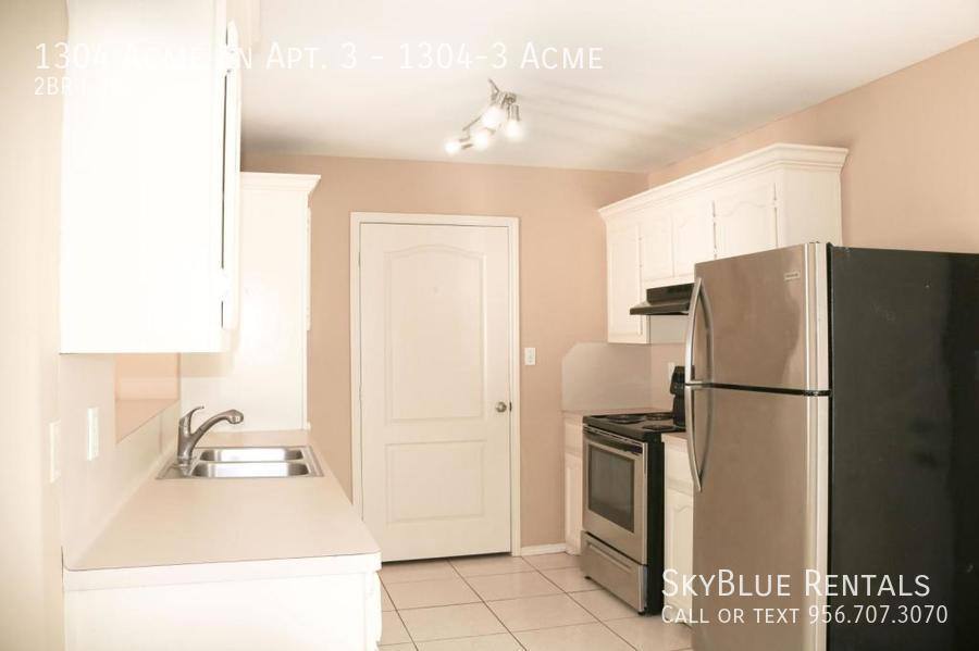 Apartment for rent at 1304 Acme Lane #3, Edinburg, TX 78541