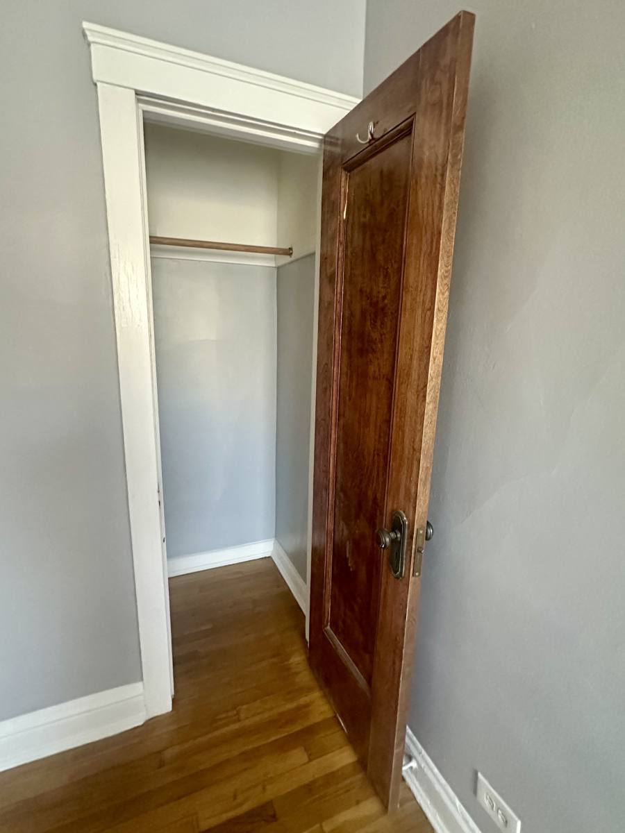 Apartment for rent at 5358 N Winthrop Ave - 3rd, Chicago, IL 60640