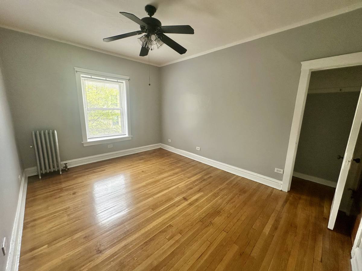 Apartment for rent at 5358 N Winthrop Ave - 3rd, Chicago, IL 60640
