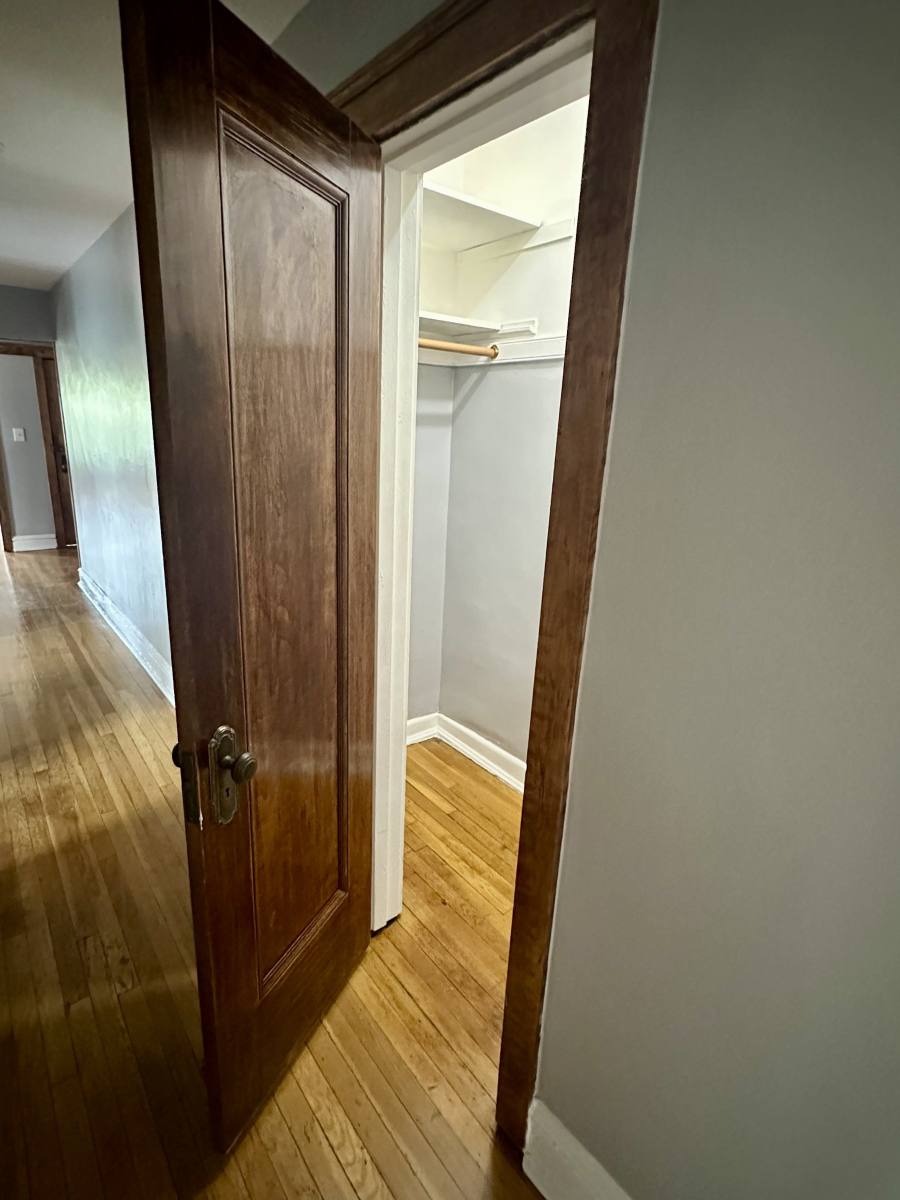 Apartment for rent at 5358 N Winthrop Ave - 3rd, Chicago, IL 60640