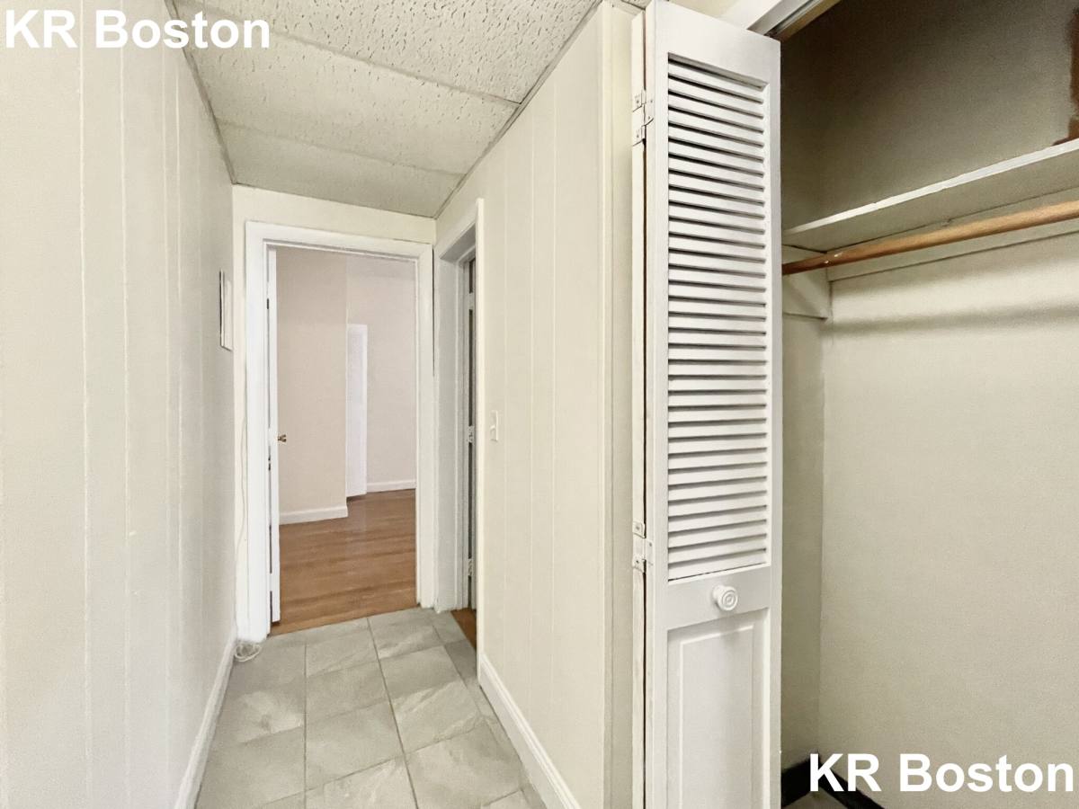 Apartment for rent at 1137 Commonwealth Ave #1, Allston, MA 02134