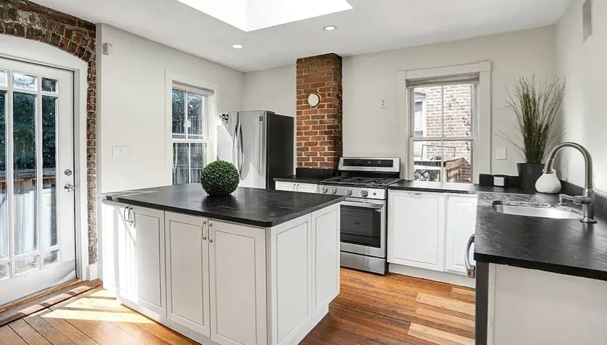 Apartment for rent at 151 Highland St #1, Roxbury, MA 02119