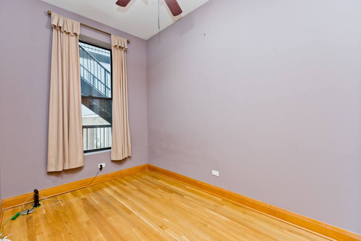 Condo for rent at 842 W Adams St #3, Chicago, IL 60607
