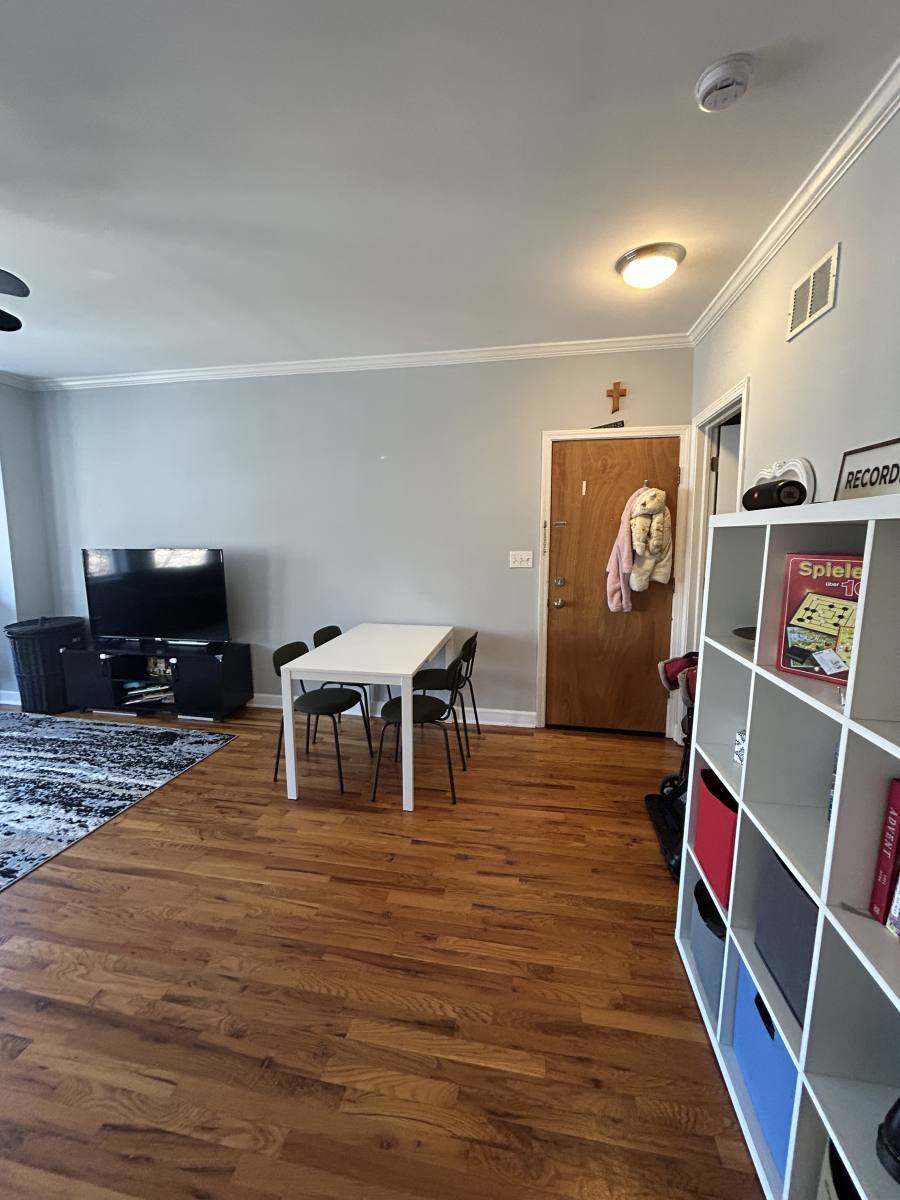 Apartment for rent at 2253 W Rosemont #3, Chicago, IL 60659
