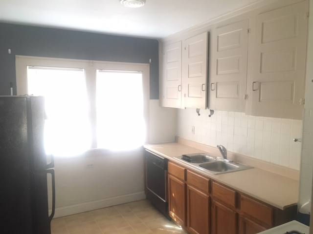 Apartment for rent at 3132 Meadowbrook, Cleveland, OH 44118