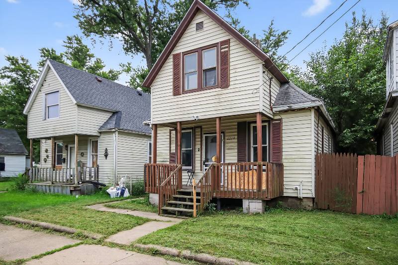 House for rent at 2210 W Wiswall St, Peoria, IL 61605