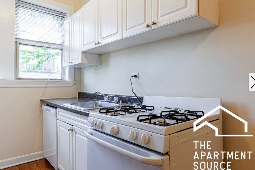 Apartment for rent at 556 W Aldine Ave #2, Chicago, IL 60657