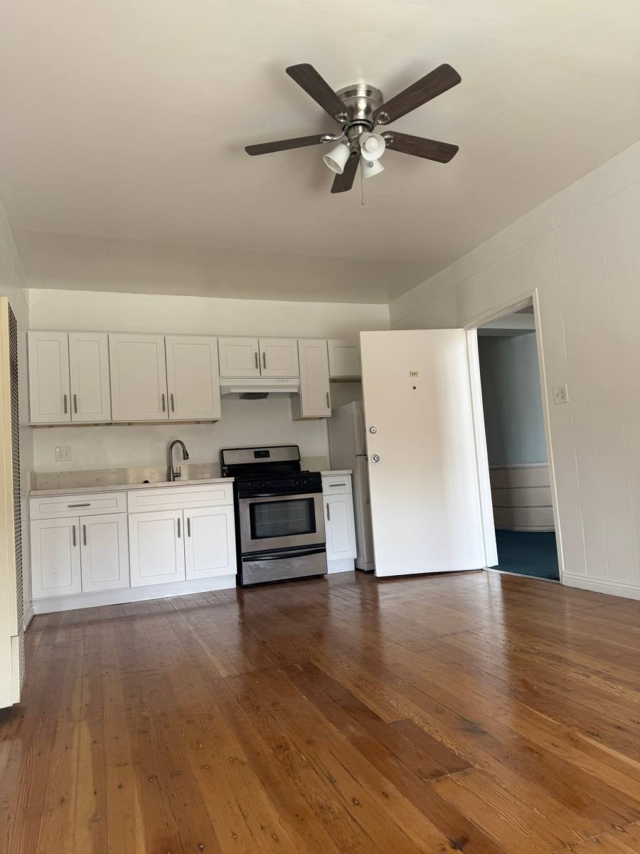 Apartment for rent at 1781 Orchid Ave, Los Angeles, CA 90028