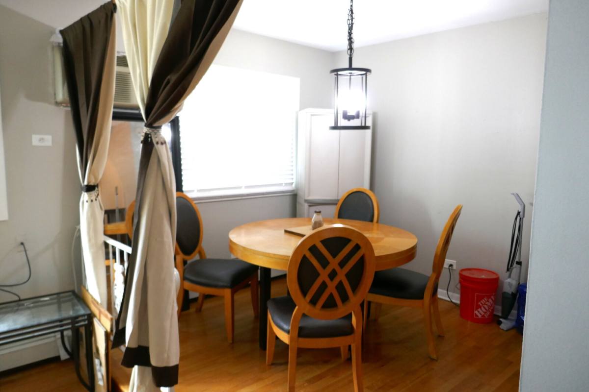 Condo for rent at 828 N Austin Blvd #3SW, Oak Park, IL 60302