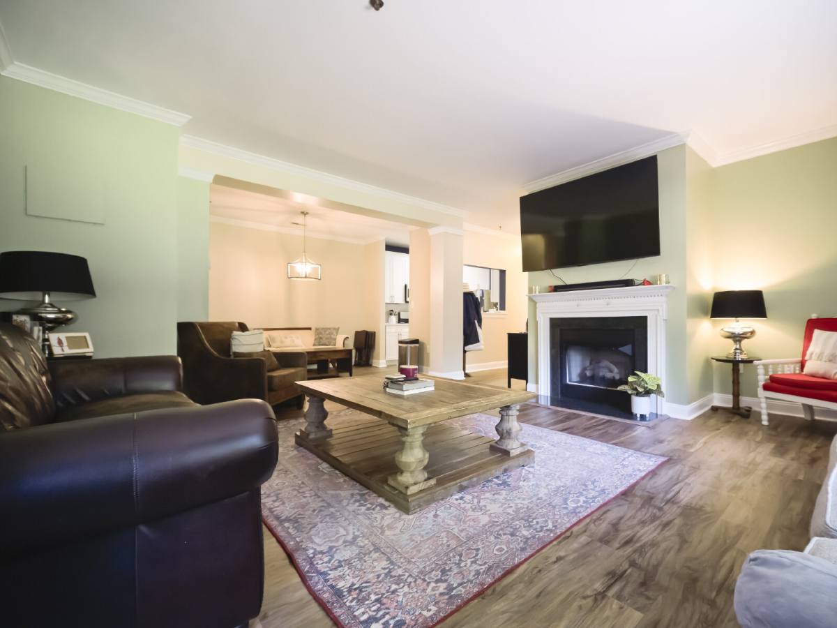 Apartment for rent at 5609 Fairview Rd #3, Charlotte, NC 28209