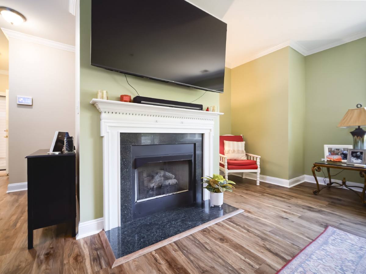 Apartment for rent at 5609 Fairview Rd #3, Charlotte, NC 28209