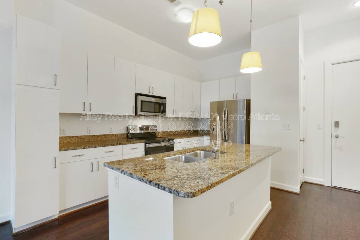 Condo for rent at 711 Cosmopolitan Dr NE #105, Atlanta, GA 30324