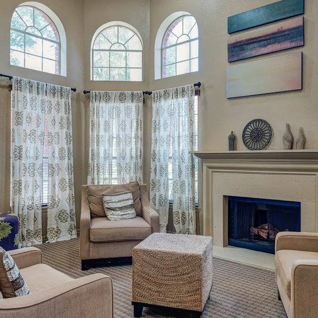 Apartment for rent at 2380 Bering Dr, Houston, TX 77057