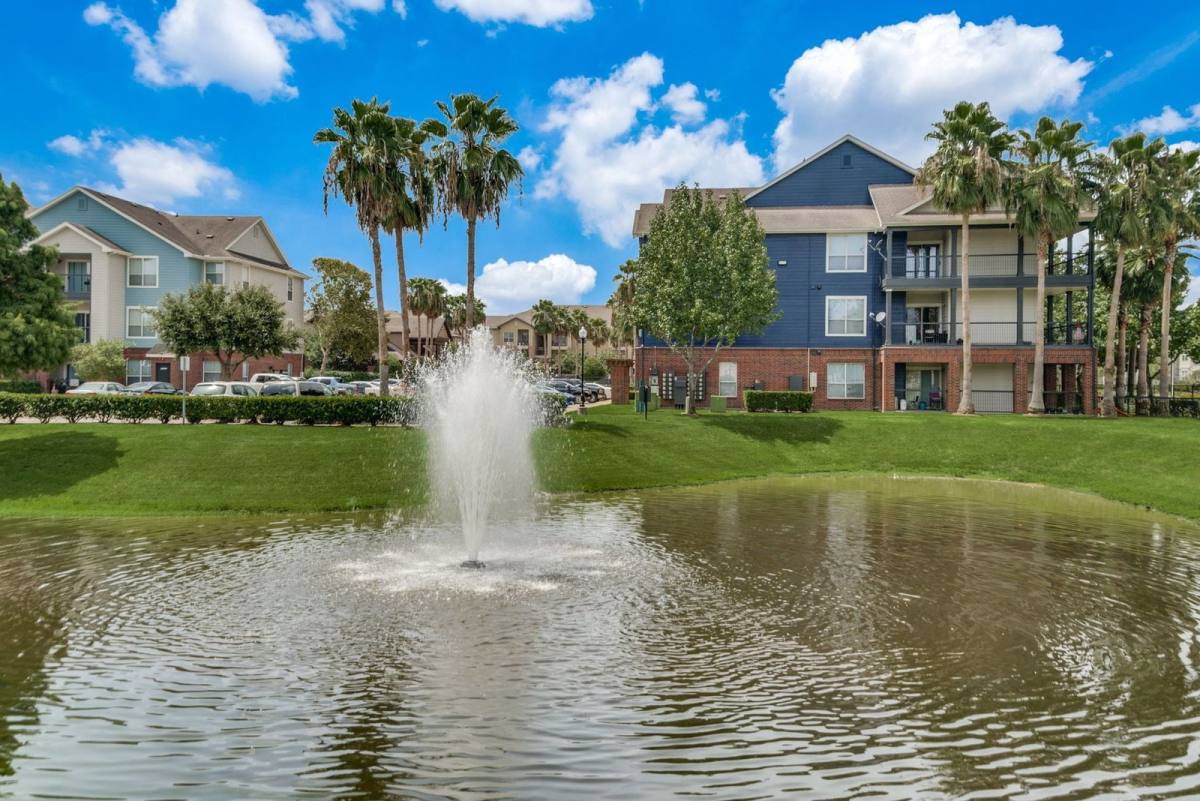 Apartment for rent at 14515 Briar Forest Dr, Houston, TX 77077