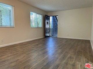 Apartment for rent at 36 Brooks Ave #D, Venice, CA 90291