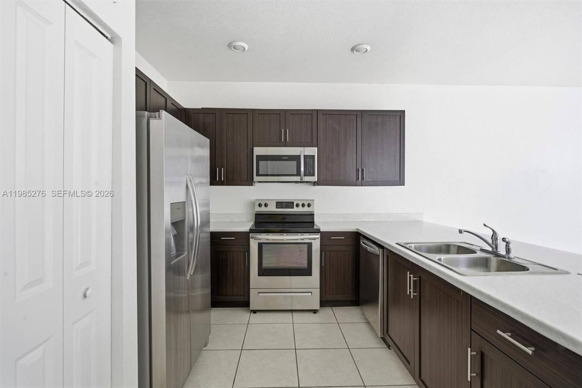 Townhouse for rent at 28702 SW 133rd Court, Homestead, FL 33033
