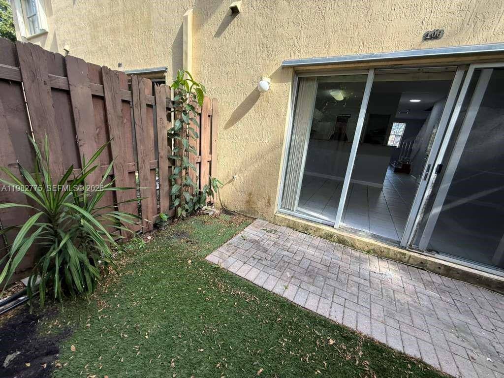 Townhouse for rent at 1690 NE 33rd Ave #6-106, Homestead, FL 33033