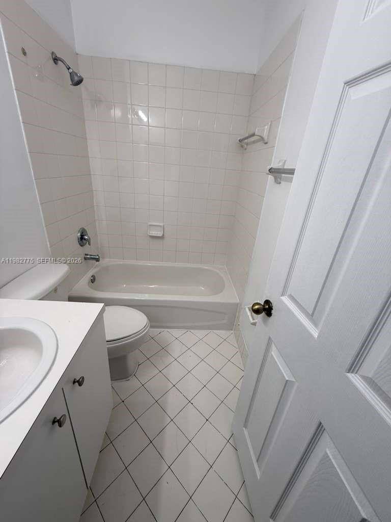 Townhouse for rent at 1690 NE 33rd Ave #6-106, Homestead, FL 33033
