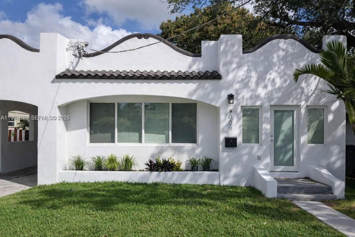 House for rent at 3079 NW Flagler Terrace #3079, Miami, FL 33125
