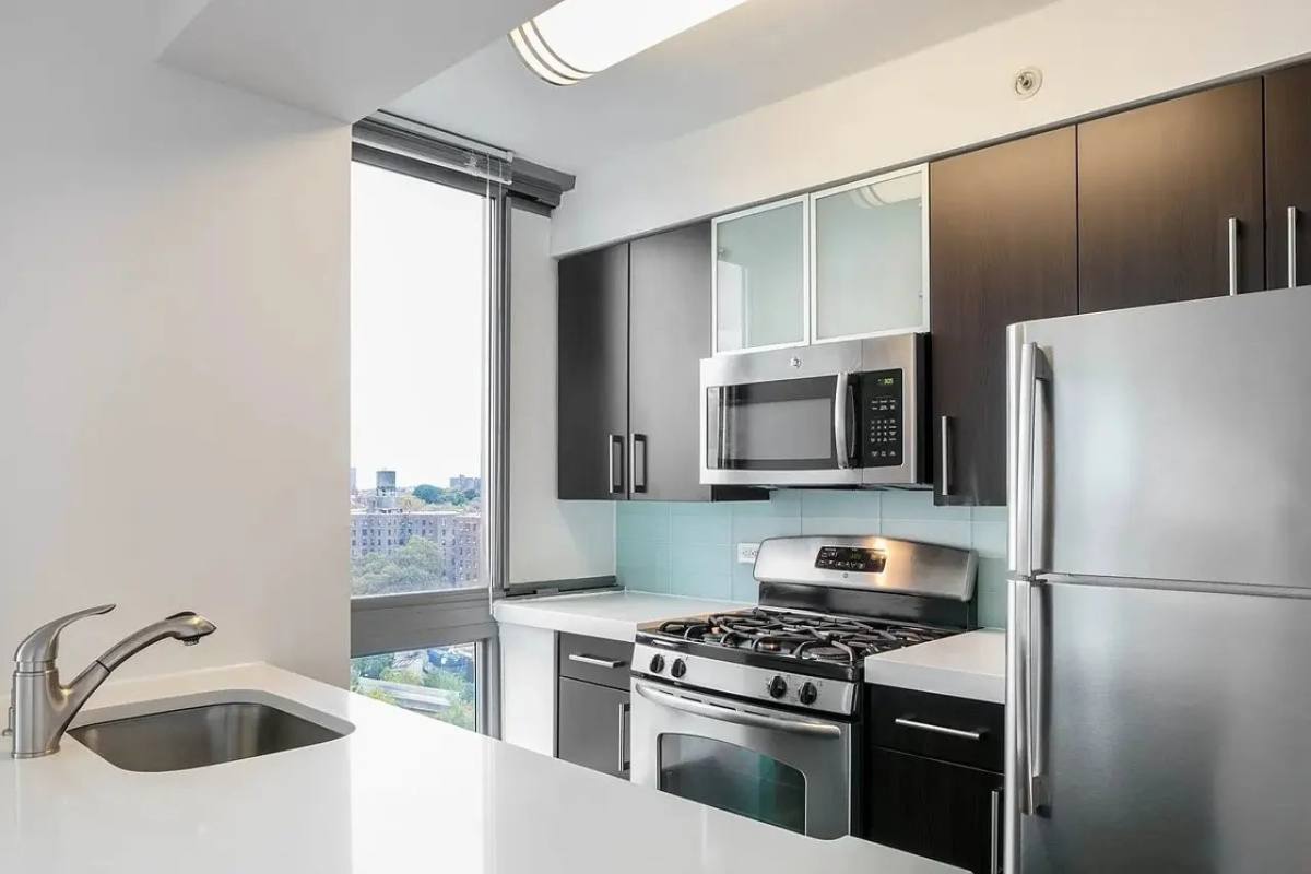 Apartment for rent at 307 Gold St #19K, Brooklyn, NY 11201
