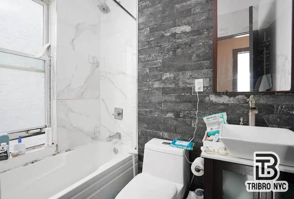 Apartment for rent at 181 Greenpoint Ave #3D, Brooklyn, NY 11222