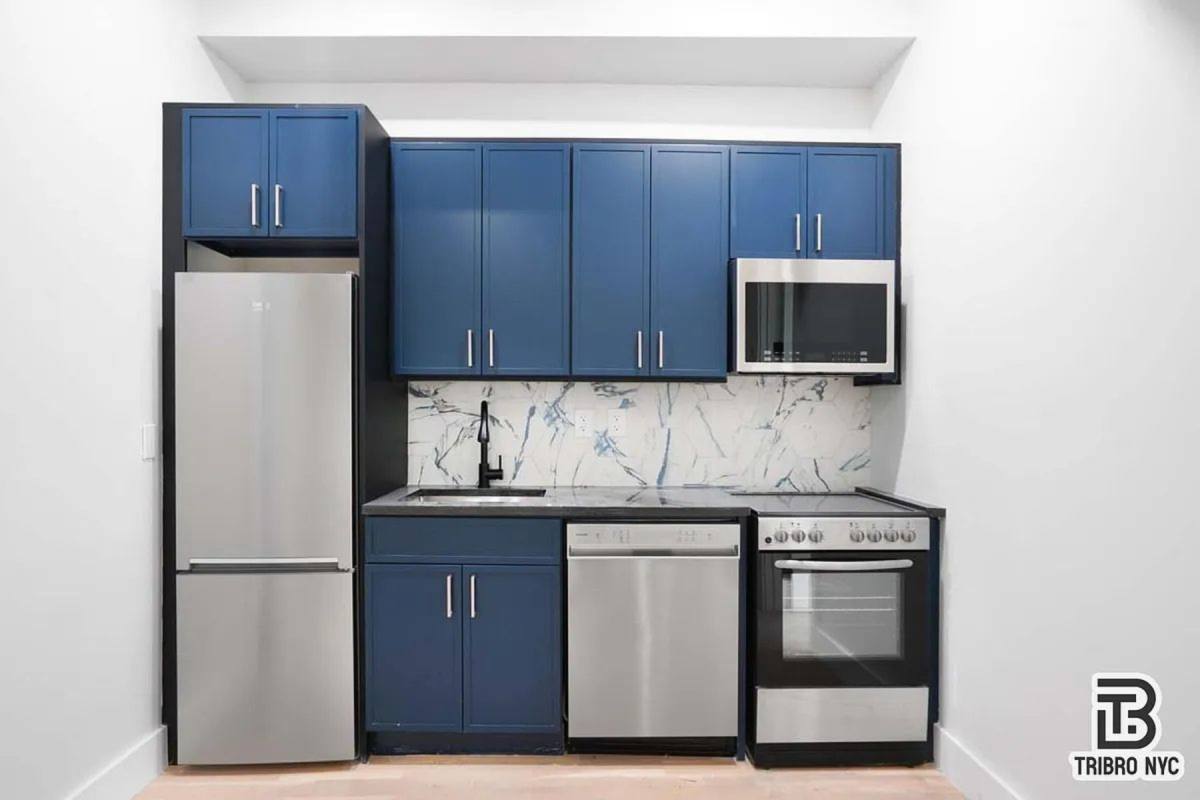 Apartment for rent at 76 Bartlett St #2E, Brooklyn, NY 11206