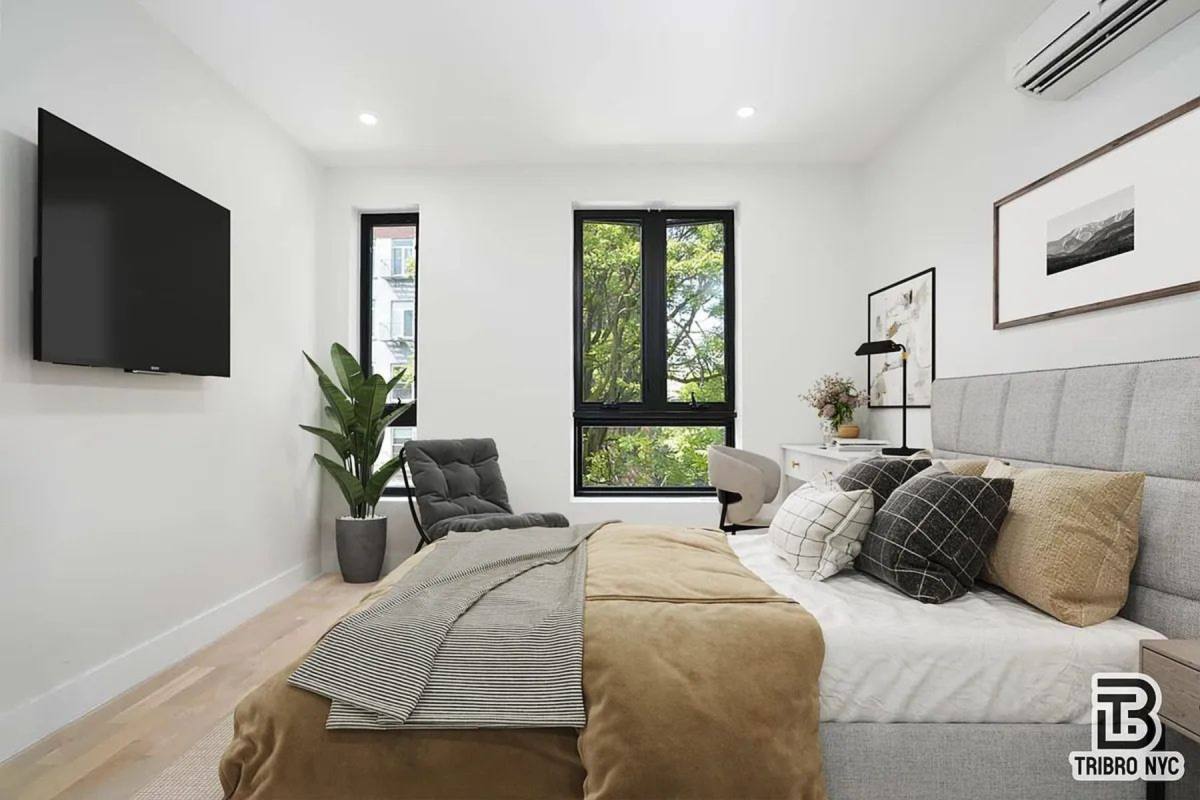 Apartment for rent at 76 Bartlett St #2E, Brooklyn, NY 11206