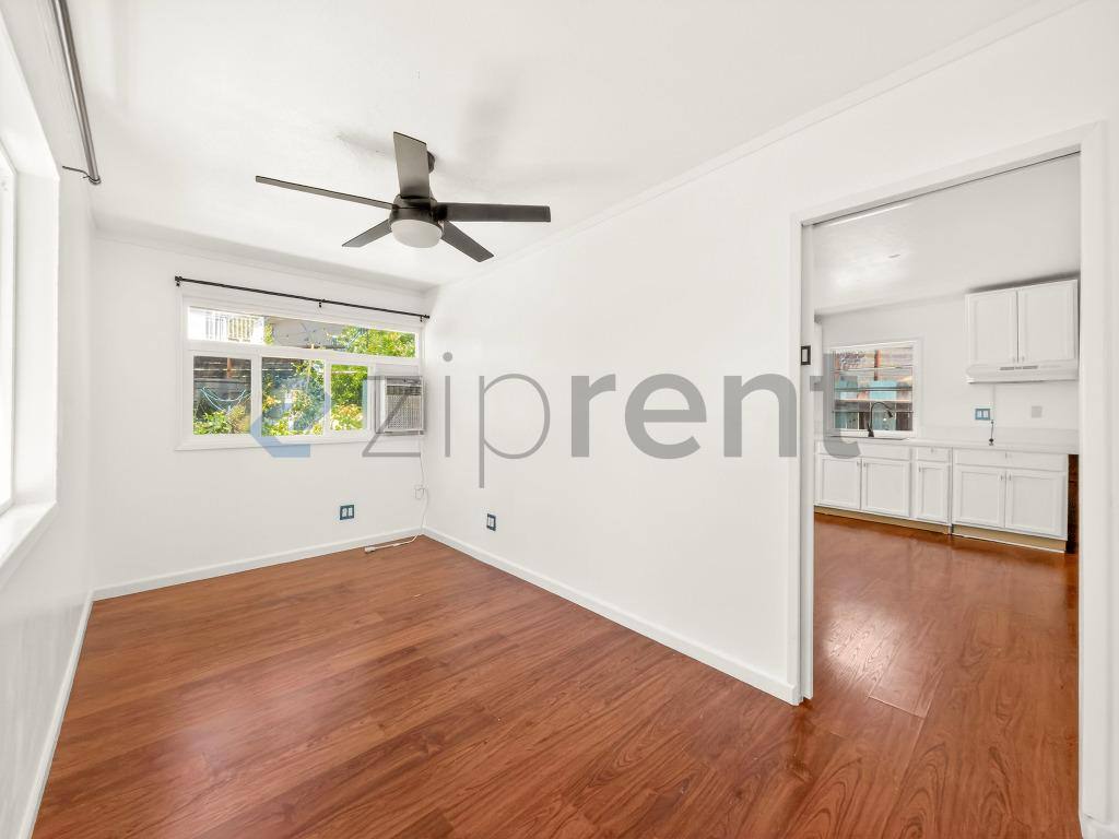 House for rent at 2755 Sanborn Ave #SINGLE, La Crescenta, CA 91214