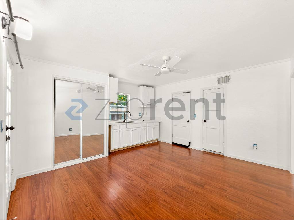 House for rent at 2755 Sanborn Ave #SINGLE, La Crescenta, CA 91214
