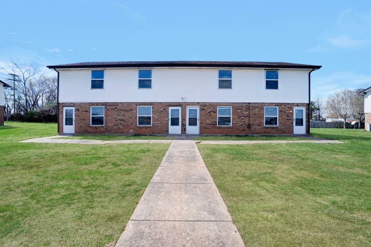 Townhouse for rent at 1108 Pembroke Oak Grove Rd, Oak Grove, KY 42262