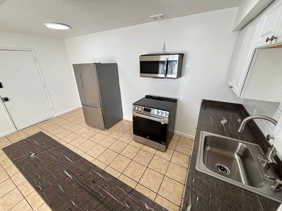 House for rent at 239 W Philadelphia Ave, Las Vegas, NV 89102