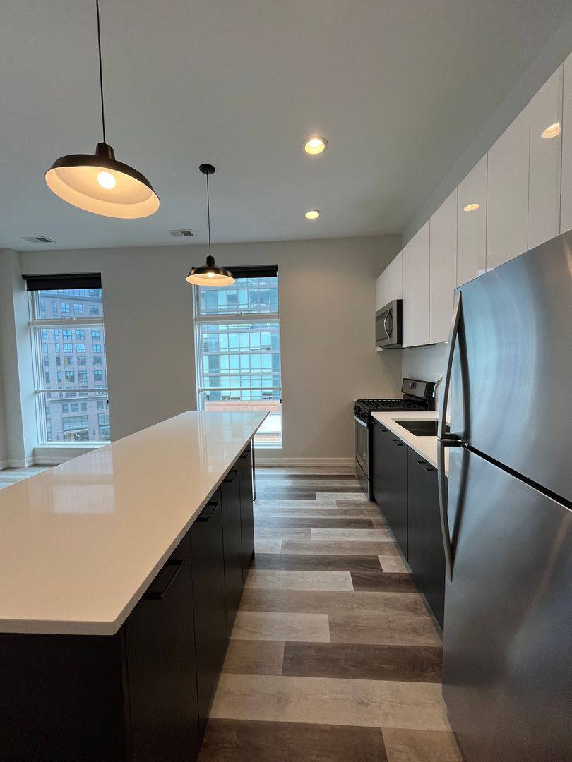 Apartment for rent at 713 N Milwaukee Ave, Chicago, IL 60642