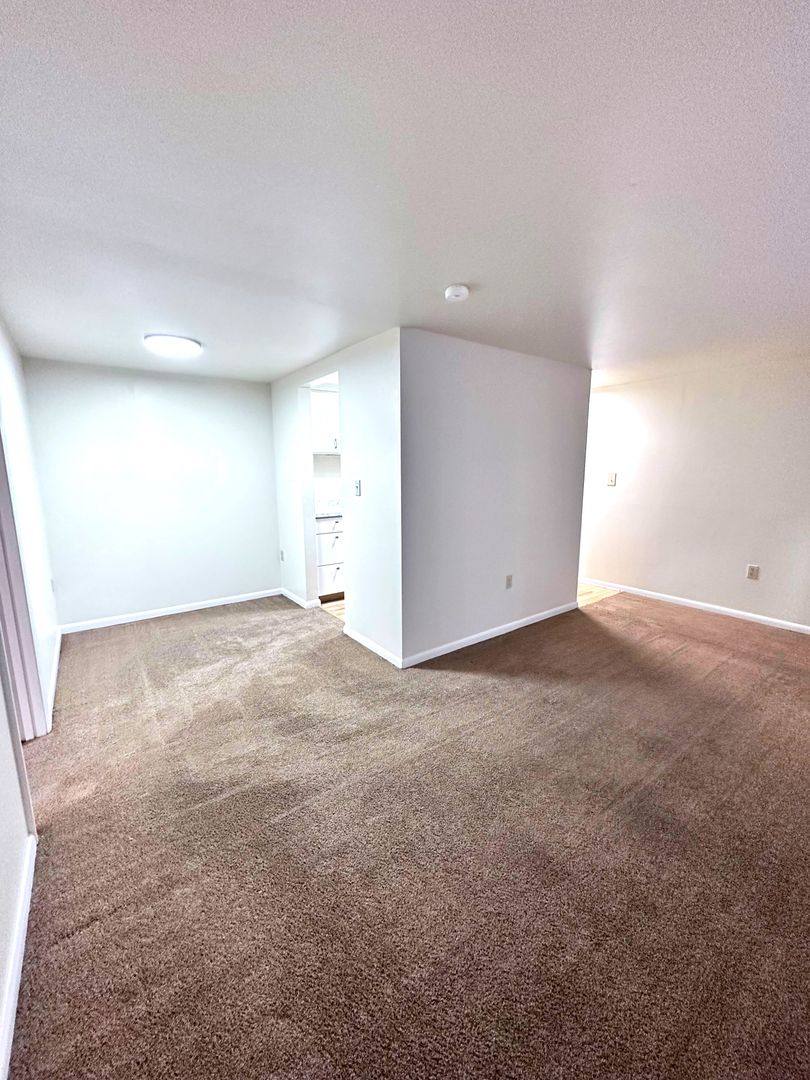 Apartment for rent at 427 Wayne St, Beaver, PA 15009