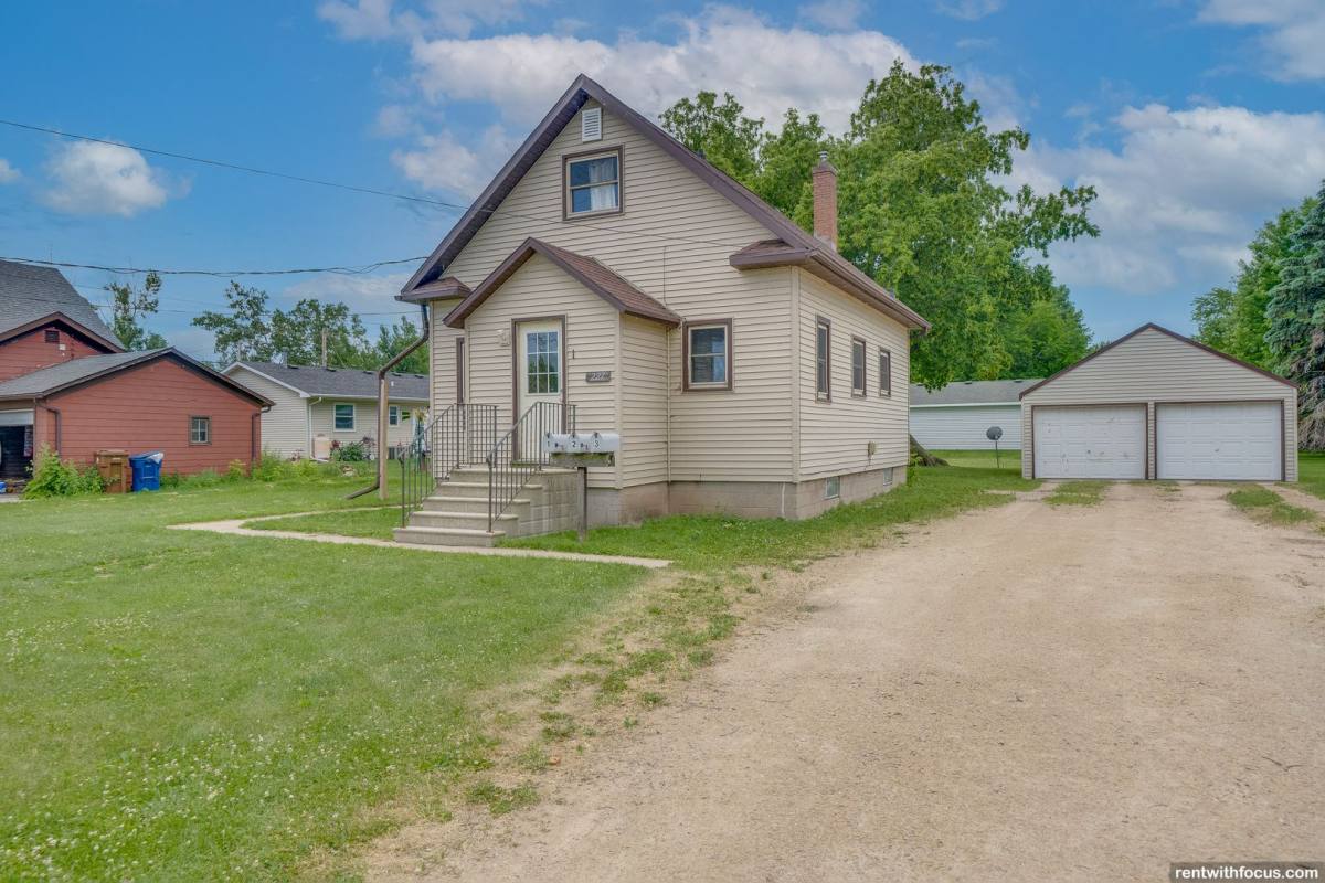Apartment for rent at 227 Garfield Ave, Menasha, WI 54952