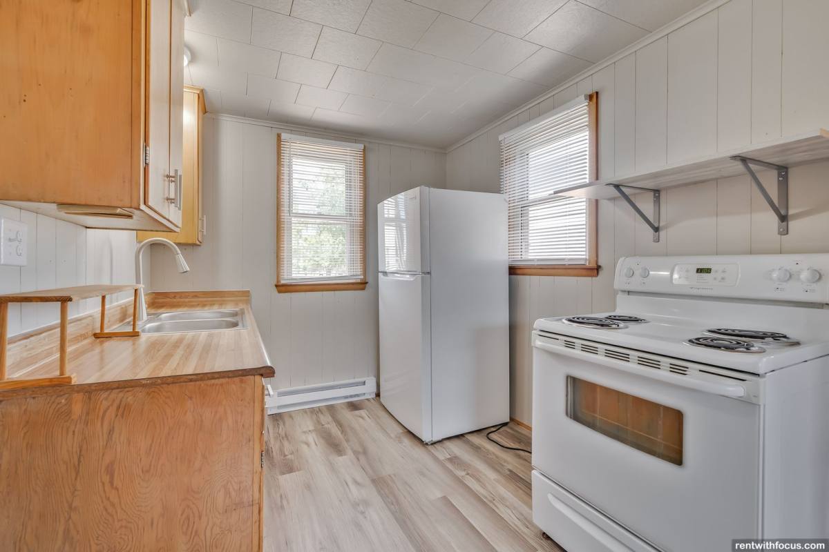 Apartment for rent at 227 Garfield Ave, Menasha, WI 54952