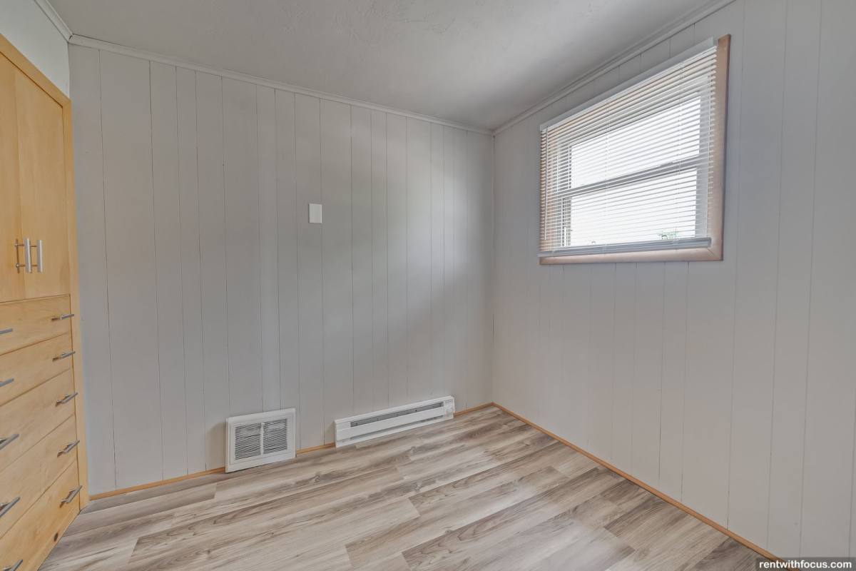 Apartment for rent at 227 Garfield Ave, Menasha, WI 54952