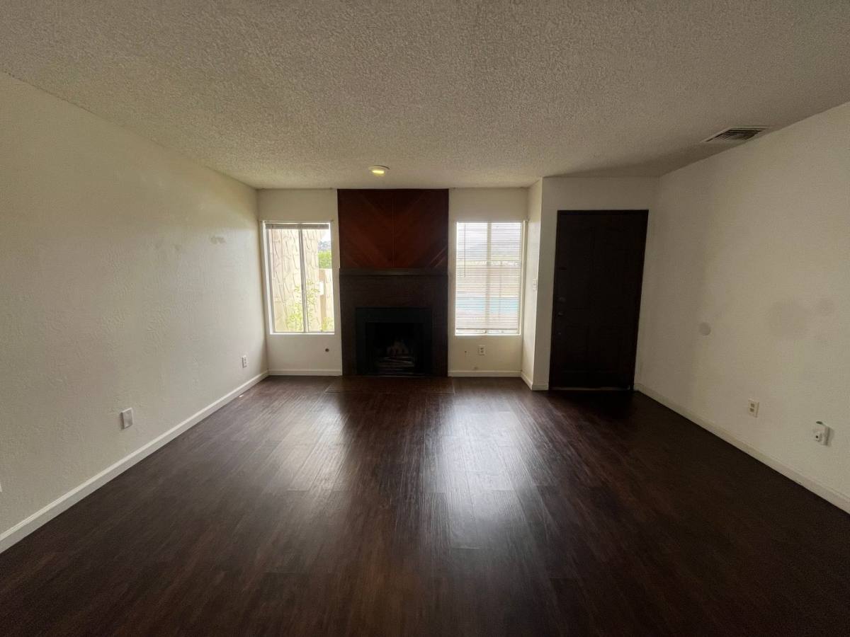 Condo for rent at 18241 Saint Andrews Dr, Tehachapi, CA 93561