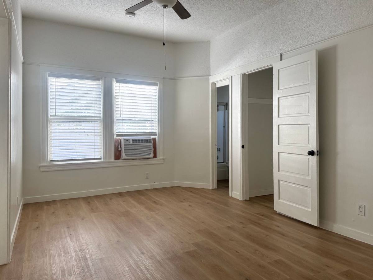Apartment for rent at 2200 Toberman St, Los Angeles, CA 90007