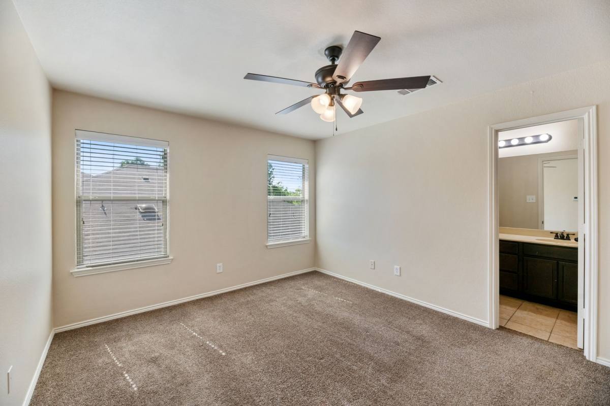Townhouse for rent at 341 Orbit Dr, Lavon, TX 75166