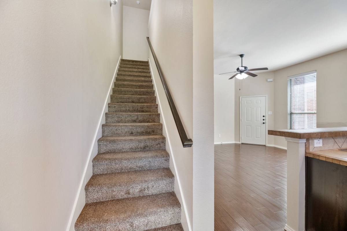 Townhouse for rent at 341 Orbit Dr, Lavon, TX 75166