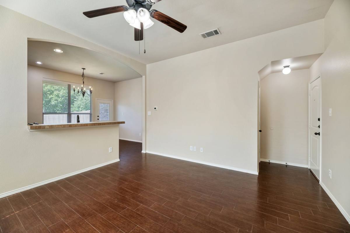 Townhouse for rent at 341 Orbit Dr, Lavon, TX 75166