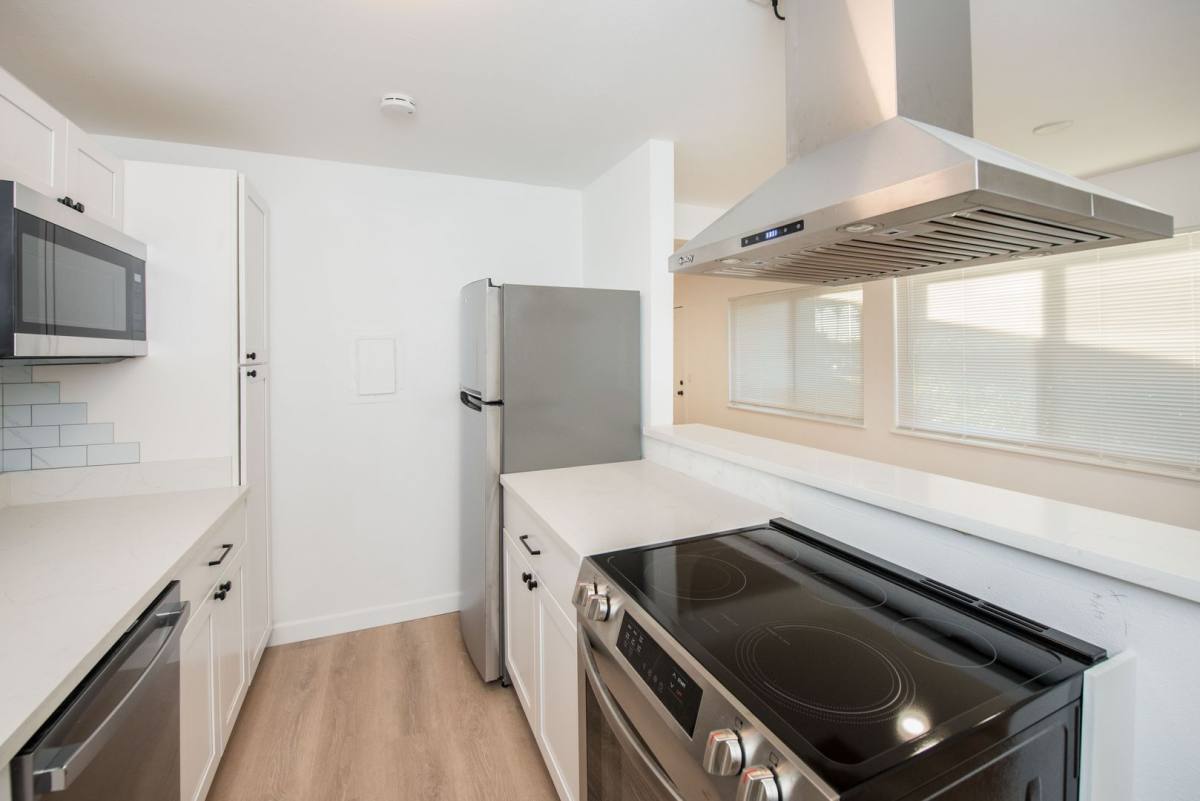 Apartment for rent at 2910 Peppertree Lane, Costa Mesa, CA 92626