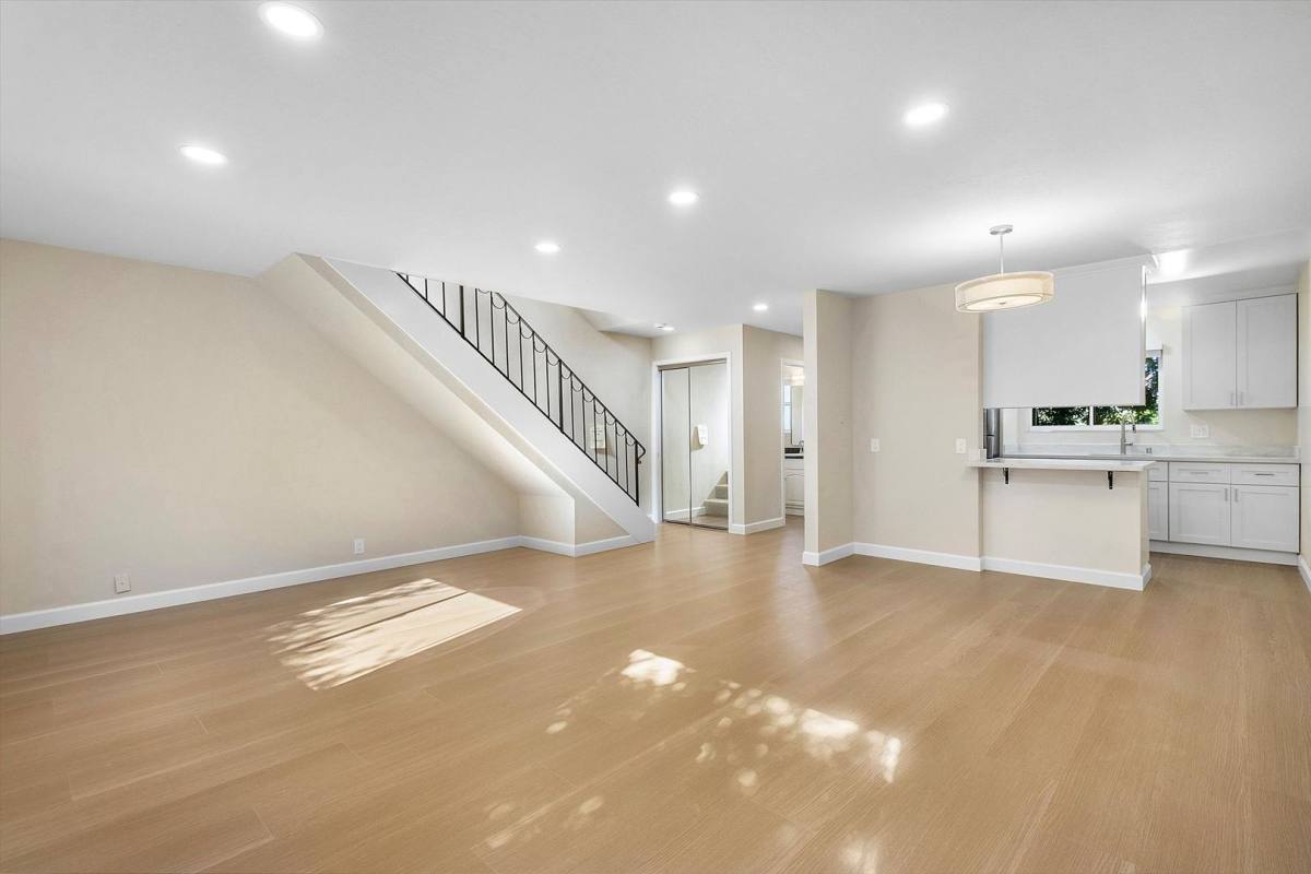 Apartment for rent at 2150 Santa Clara Ave, Alameda, CA 94501