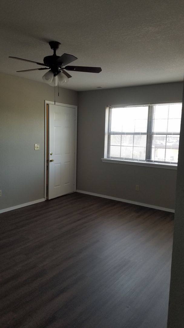 Apartment for rent at 1103 Bird Rd, Branson, MO 65616