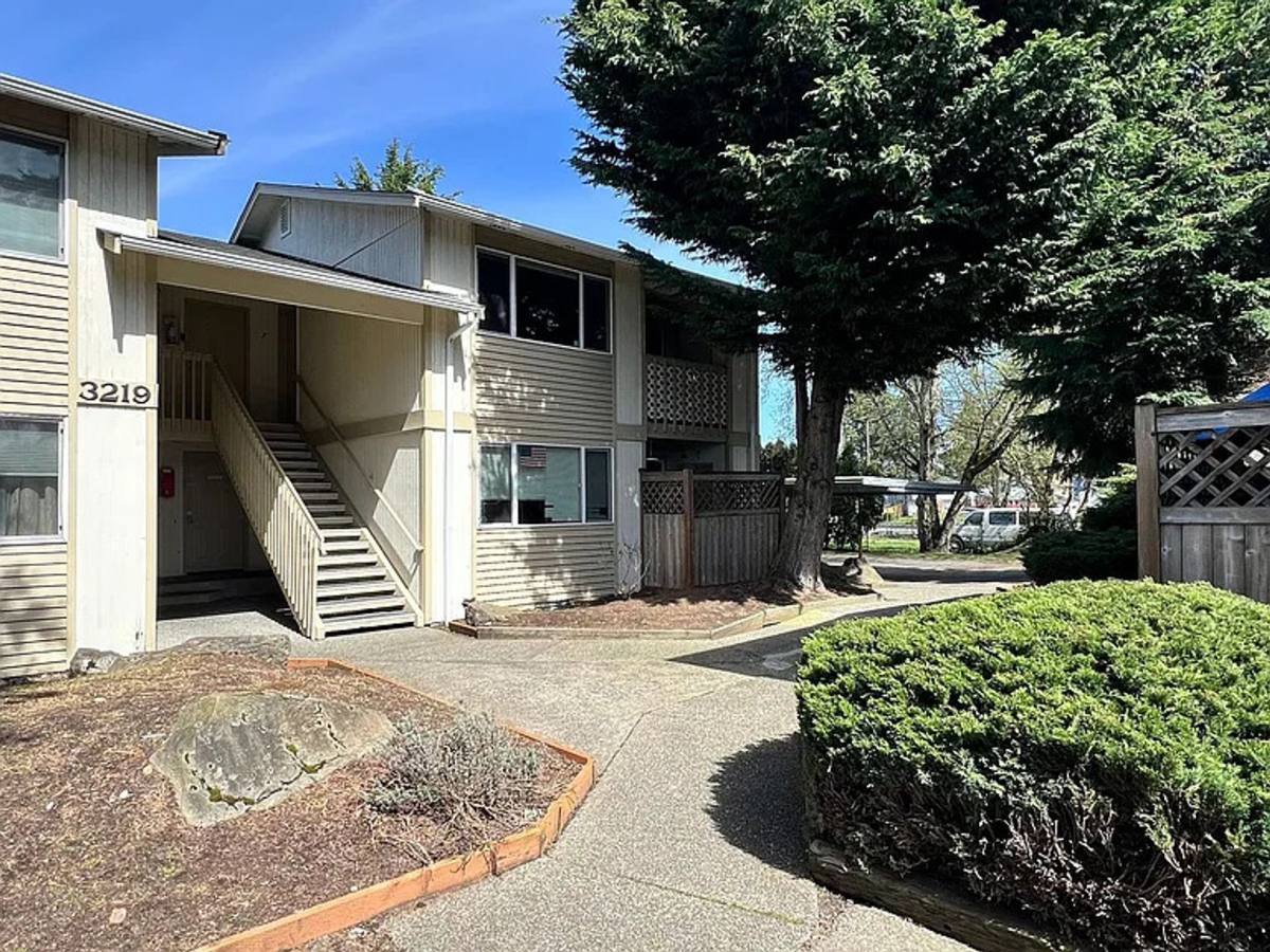 Apartment for rent at 3219 49th Ave NE, Tacoma, WA 98422