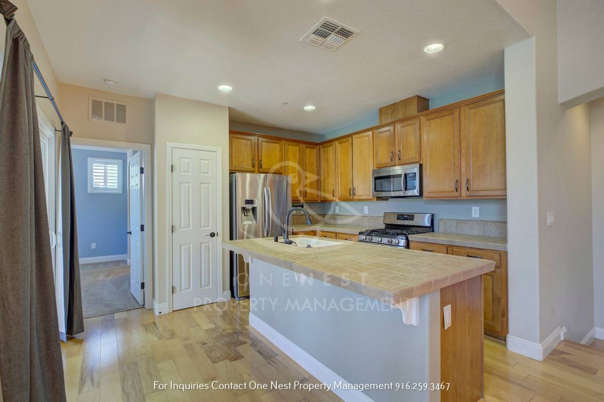 Condo for rent at 2050 Sierra View, Lincoln, CA 95648