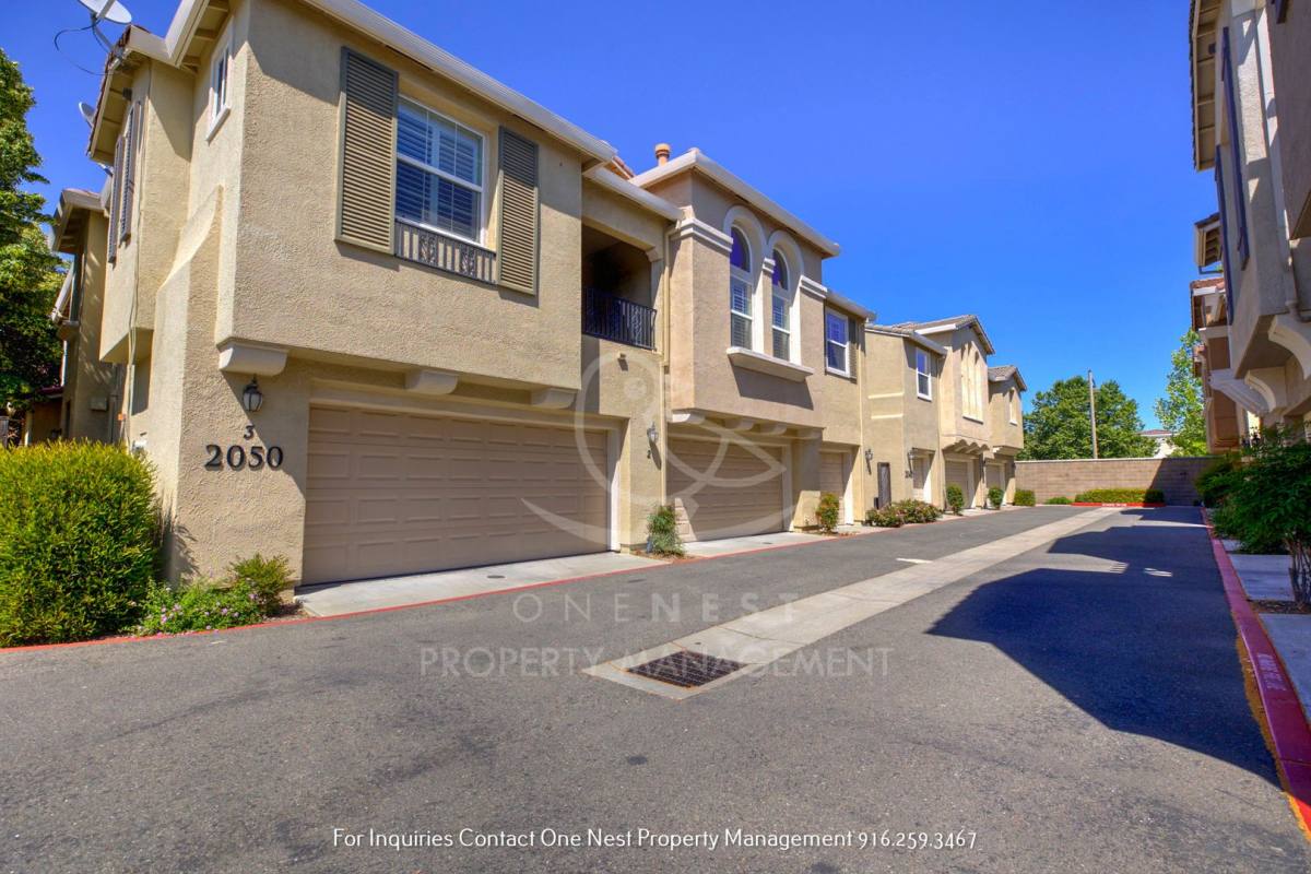 Condo for rent at 2050 Sierra View, Lincoln, CA 95648