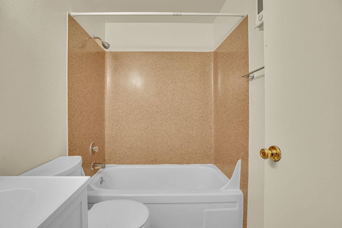 Apartment for rent at 11115 SE Holgate Blvd, Portland, OR 97266