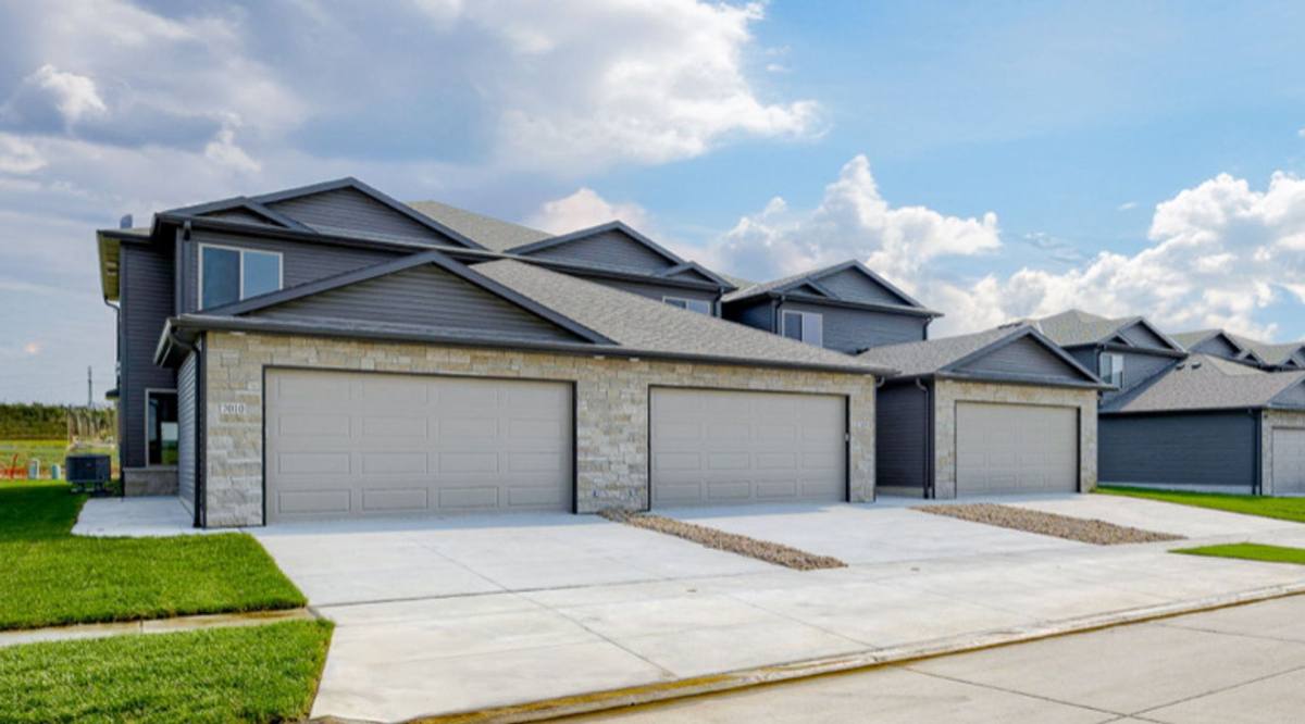 Townhouse for rent at 10725 N 149th St, Waverly, NE 68462